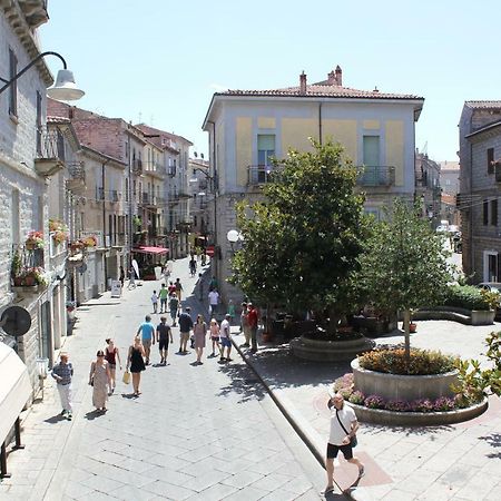 B&B Piazza Di L'Ara Tempio Pausania Εξωτερικό φωτογραφία