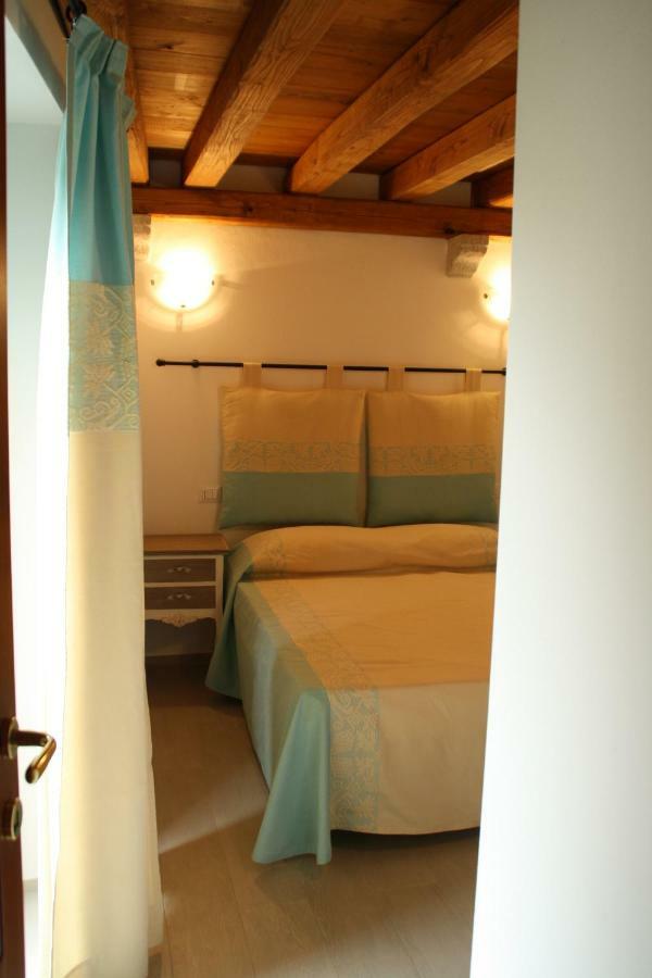 B&B Piazza Di L'Ara Tempio Pausania Εξωτερικό φωτογραφία