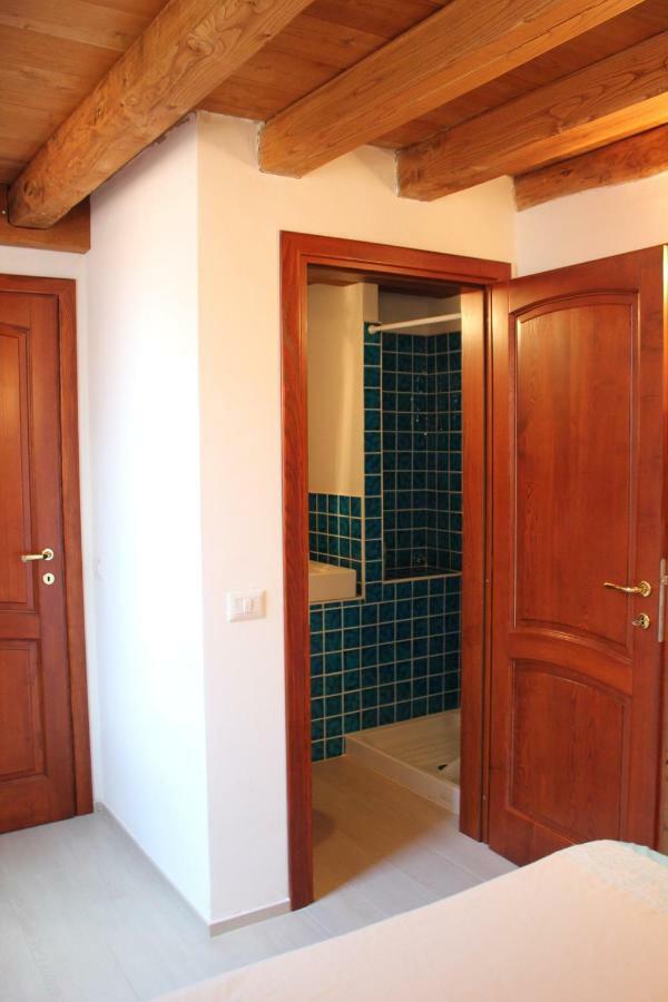 B&B Piazza Di L'Ara Tempio Pausania Εξωτερικό φωτογραφία